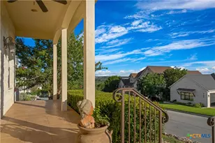 758 Mission Heights, New Braunfels, TX 78130 - Photo 3