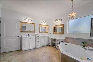 758 Mission Heights, New Braunfels, TX 78130 - Photo 21