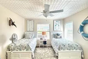 604 W Maple St, Port O'Connor, TX 77982 - Photo 21