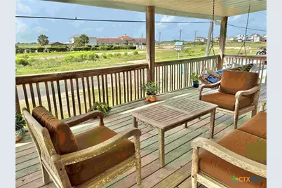 604 W Maple Street, Port O'Connor, TX 77982 - Photo 5
