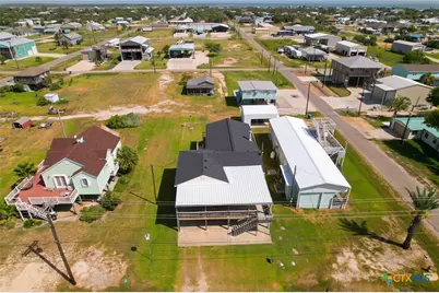 604 W Maple Street, Port O'Connor, TX 77982 - Photo 9