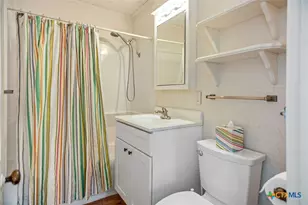 604 W Maple St, Port O'Connor, TX 77982 - Photo 25