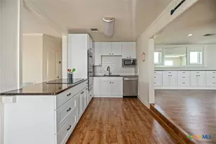 604 W Maple St, Port O'Connor, TX 77982 - Photo 13