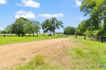 1010 Saint Delight Road, Paige, TX 78659 - Photo 35