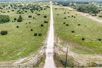 7800 County Road 210, Bertram, TX 78605 - Photo 7