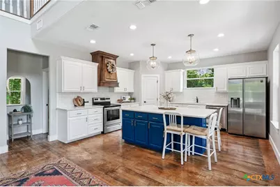 13554 Knob Hill Road, Rogers, TX 76569 - Photo 11