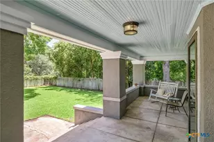 1004 Mitchell St, Gonzales, TX 78629 - Photo 3