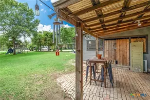 1004 Mitchell St, Gonzales, TX 78629 - Photo 41