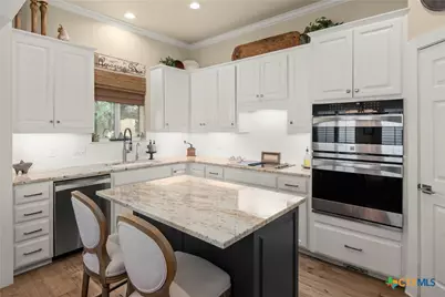 2216 Garden Court, San Marcos, TX 78666 - Photo 9