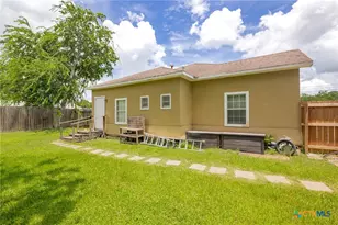905 N Navarro St, Victoria, TX 77901 - Photo 27