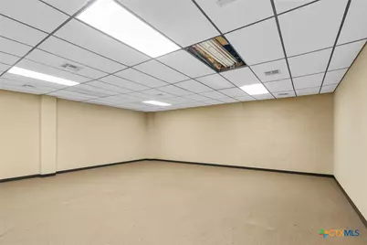 708 E Goodwin Avenue, Victoria, TX 77901 - Photo 23