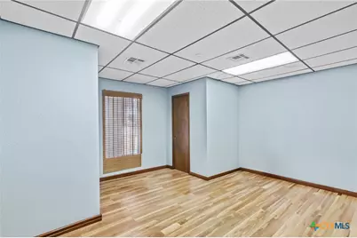 708 E Goodwin Avenue, Victoria, TX 77901 - Photo 5