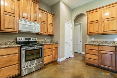 1500 Mountain Ridge Drive, Belton, TX 76513 - Photo 9