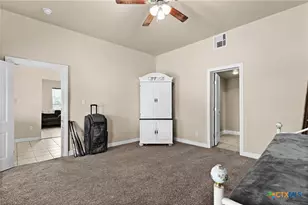 607 S Main St, Lampasas, TX 76550 - Photo 11