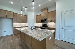 403 Magnolia Dr, Troy, TX 76579 - Photo 11