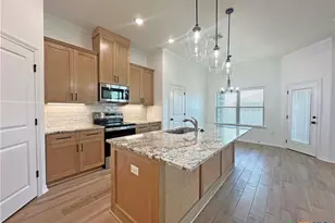 403 Magnolia Dr, Troy, TX 76579 - Photo 13