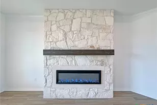 403 Magnolia Dr, Troy, TX 76579 - Photo 7