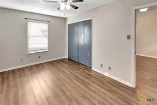 215 Chantilly St, Victoria, TX 77904 - Photo 11