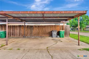 215 Chantilly St, Victoria, TX 77904 - Photo 31