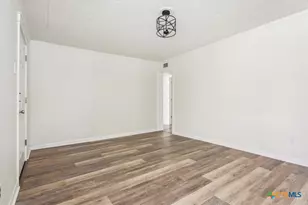 1310 S 21st St, Temple, TX 76504 - Photo 7