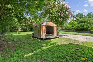 1310 S 21st St, Temple, TX 76504 - Photo 33