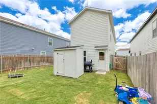 12 Trinity Cir, Lockhart, TX 78644 - Photo 23