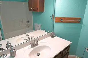 1104 N Blair St, Belton, TX 76513 - Photo 9