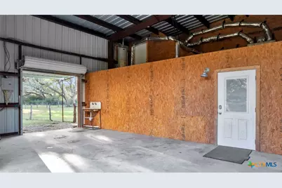 2133 County Road 125, Edna, TX 77957 - Photo 21