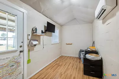 350 County Road 209, Briggs, TX 76550 - Photo 23