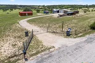 350 Co Rd 209, Briggs, TX 76550 - Photo 15