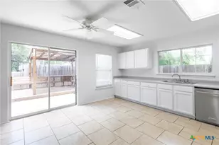 71 Elm Hill Ct, San Marcos, TX 78666 - Photo 13