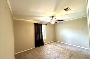 225 Monterrey Dr, Victoria, TX 77904 - Photo 13