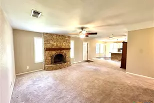 225 Monterrey Dr, Victoria, TX 77904 - Photo 9