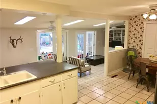 890 Laurel Ln, New Braunfels, TX 78130 - Photo 5