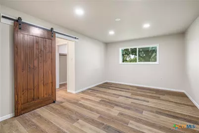 1226 E US Highway 90, Flatonia, TX 78941 - Photo 9