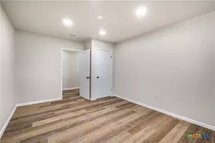 1226 E US Hwy 90, Flatonia, TX 78941 - Photo 17