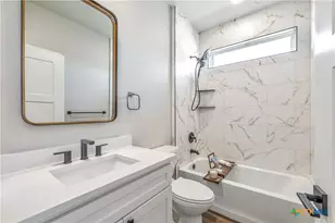 1720 Cannon St, Gonzales, TX 78629 - Photo 19