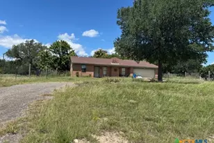 6186 Fm 1715, Lampasas, TX 76550 - Photo 1