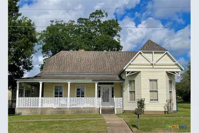 114 N Market Street, Goliad, TX 77963 - Photo 1