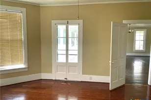 114 N Market St, Goliad, TX 77963 - Photo 5