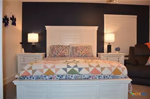 210 Meadow Ln, Martindale, TX 78655 - Photo 5