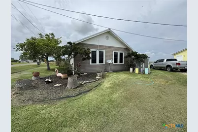 549 Marshall Johnson Avenue, Port Lavaca, TX 77979 - Photo 3