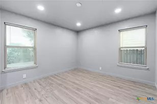 805 S 32nd, Temple, TX 76501 - Photo 13