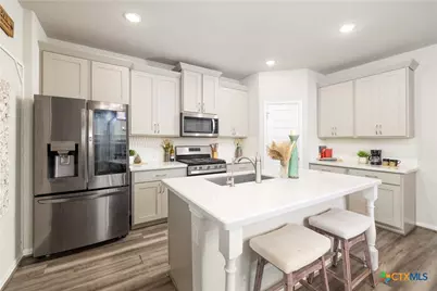 1239 Loma Ranch, New Braunfels, TX 78132 - Photo 5