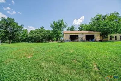507 E 1st Street, Cameron, TX 76520 - Photo 23