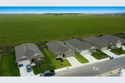 337 Cordova Crossing, Seguin, TX 78155 - Photo 23