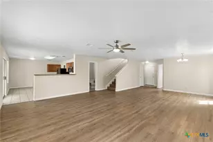 671 NW Crossing Dr, New Braunfels, TX 78130 - Photo 15