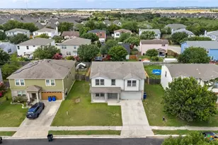 671 NW Crossing Dr, New Braunfels, TX 78130 - Photo 45