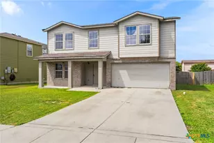 671 NW Crossing Dr, New Braunfels, TX 78130 - Photo 3