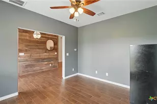 108 Santa Gertrudis Dr, Sutherland Springs, TX 78161 - Photo 9